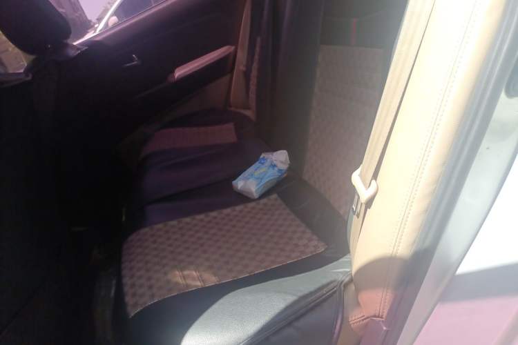 Used Hyundai Celesta 2011 1.6L Automatic Luxury Version Left Rear Seat