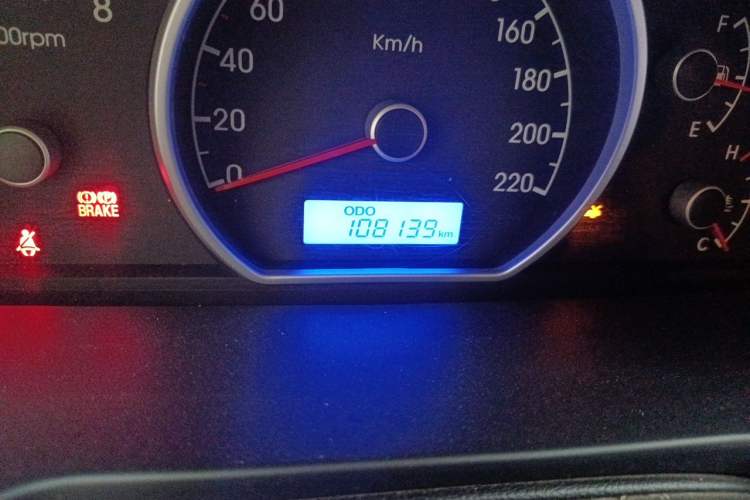 Used Hyundai Celesta 2011 1.6L Manual Comfort Edition Odometer Close Up