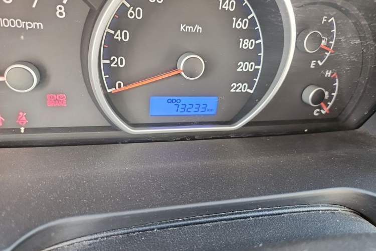 Used Hyundai Celesta 2011 1.6L Manual Comfort Edition Odometer Close Up