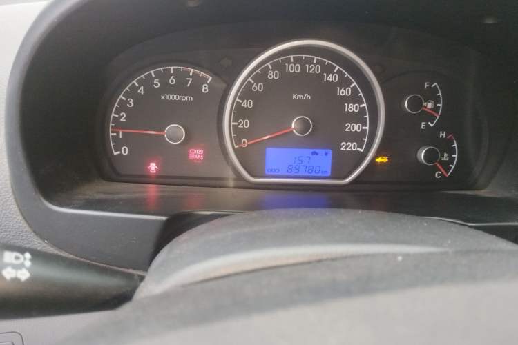 Used Hyundai Celesta 2011 1.6L Manual Luxury Model Odometer Close Up