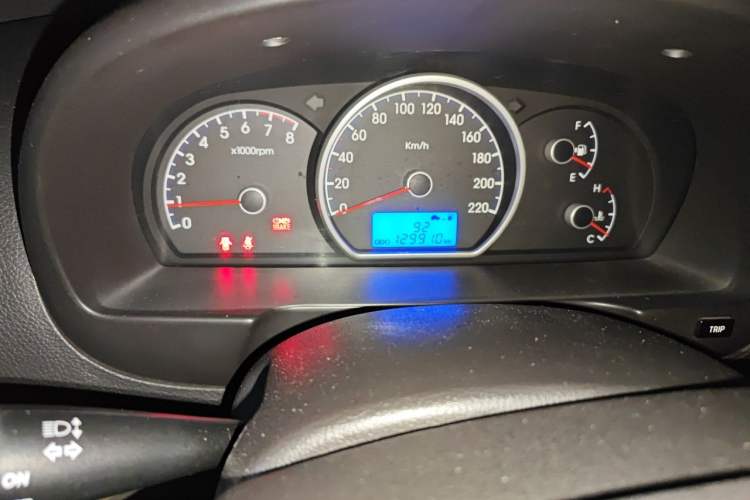 Used Hyundai Celesta 2011 1.6L Manual Luxury Model Odometer Close Up