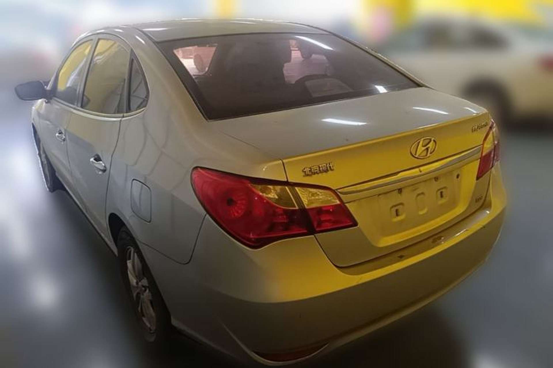 Used Hyundai Celesta 2011 1.6L Manual Luxury Model Rear Left 45 Deg