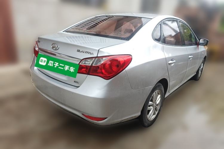 Used Hyundai Celesta 2011 1.6L Automatic Comfort Edition Rear Right 45 Deg