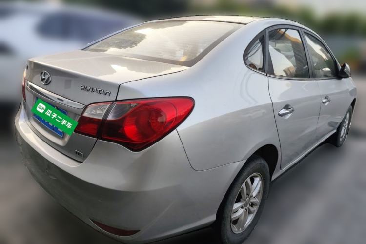 Used Hyundai Celesta 2011 1.6L Manual Luxury Model Rear Right 45 Deg
