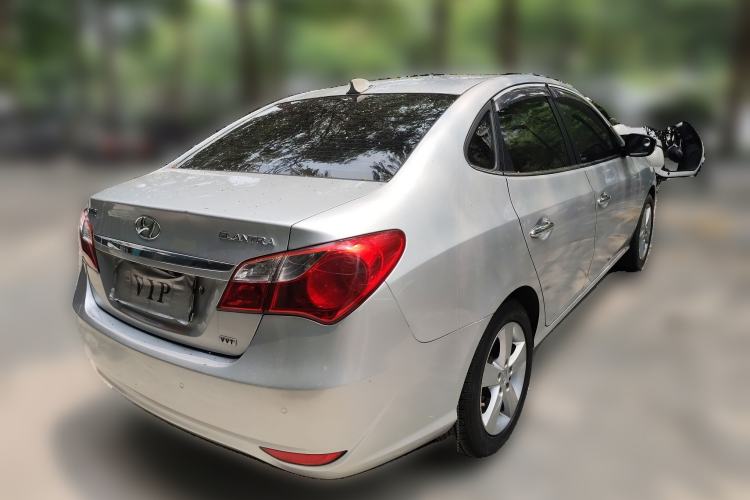 Used Hyundai Celesta 2011 1.6L Automatic Luxury Version Rear Right 45 Deg