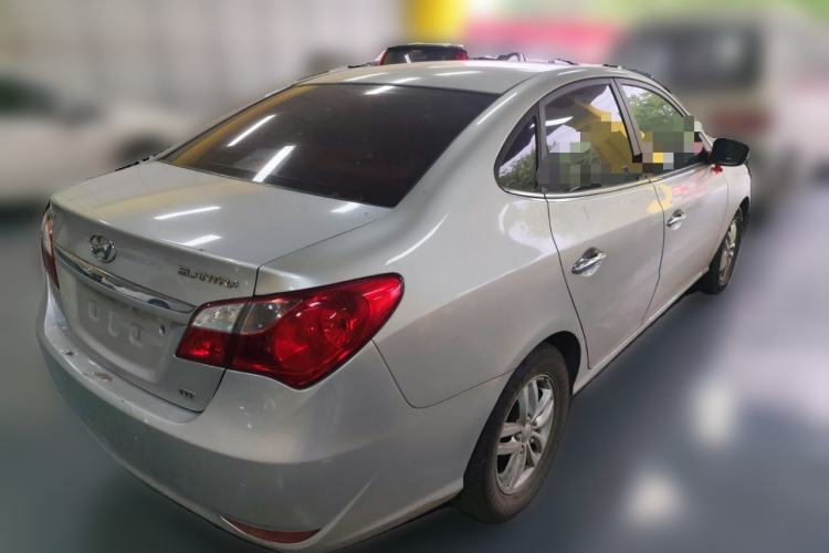 Used Hyundai Celesta 2011 1.6L Manual Luxury Model Rear Right 45 Deg