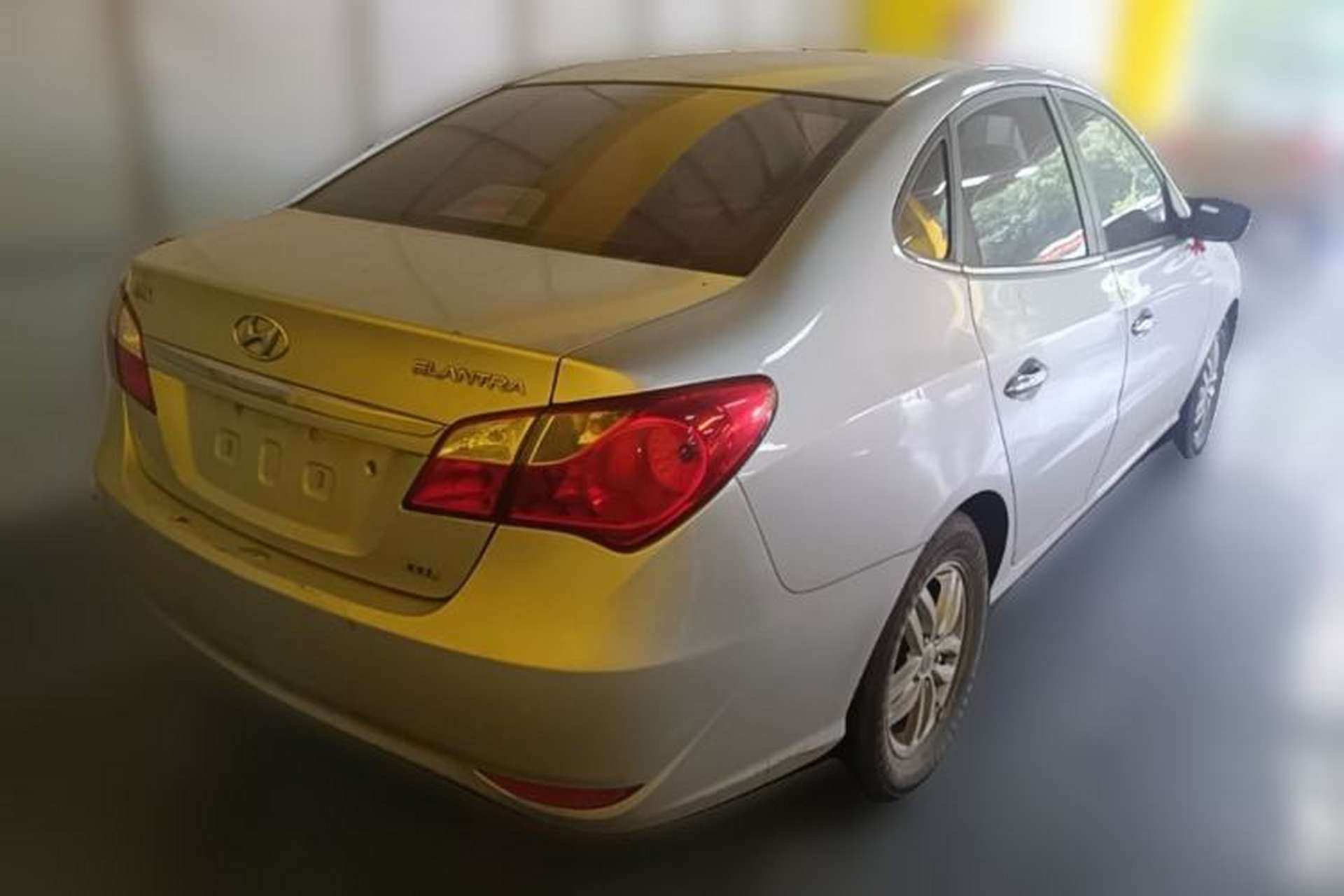 Used Hyundai Celesta 2011 1.6L Manual Luxury Model Rear Right 45 Deg