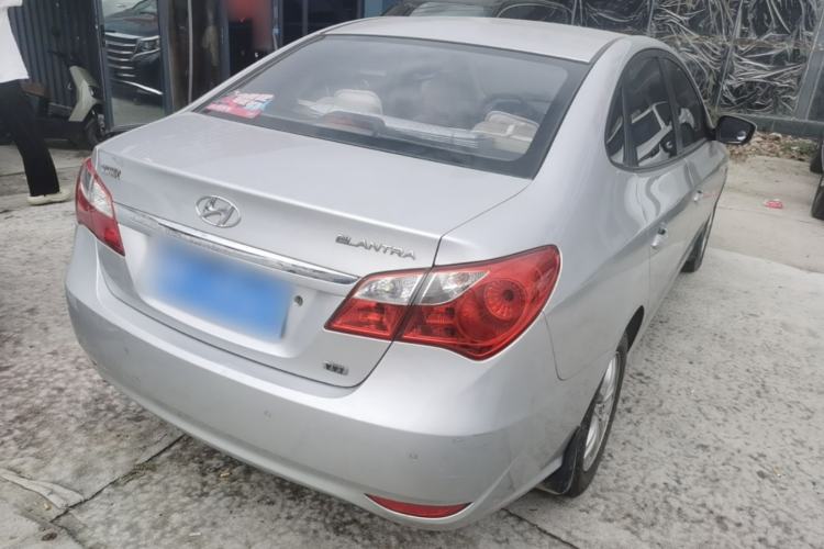 Used Hyundai Celesta 2011 1.6L Automatic Comfort Edition Rear Right 45 Deg