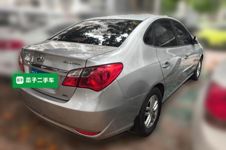 Used Hyundai Celesta 2011 1.6L Manual Luxury Model Rear Right 45 Deg