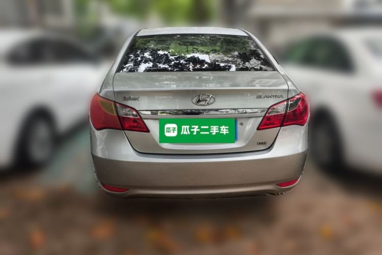 Used Hyundai Celesta 2011 1.6L Manual Luxury Model Rear