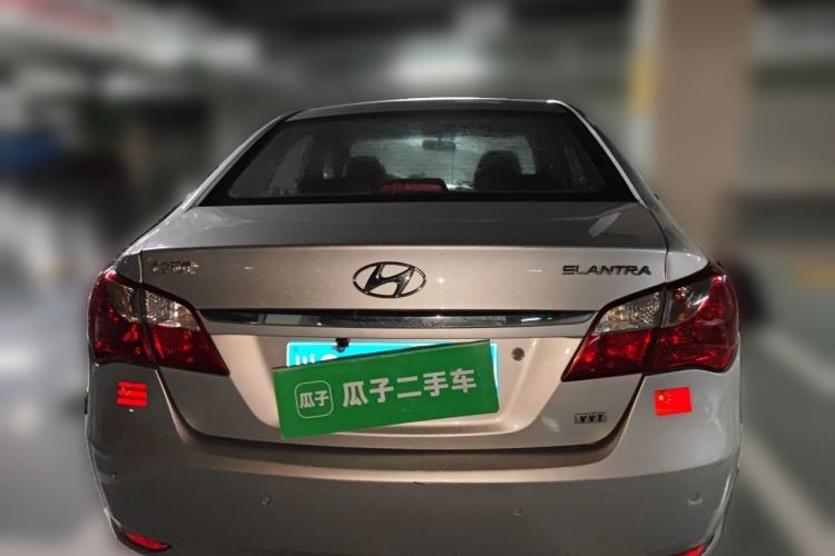 Used Hyundai Celesta 2011 1.6L Manual Luxury Model Rear