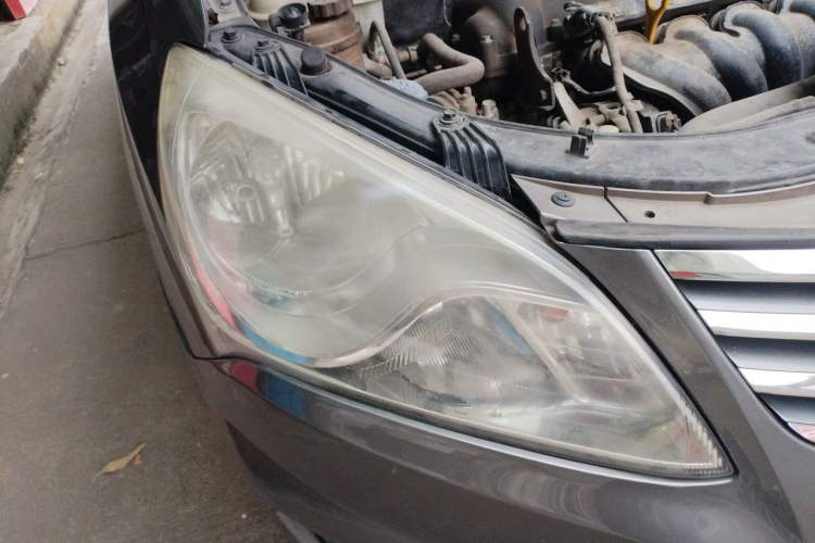 Used Hyundai Celesta 2011 1.6L Automatic Comfort Edition Right Front Headlight