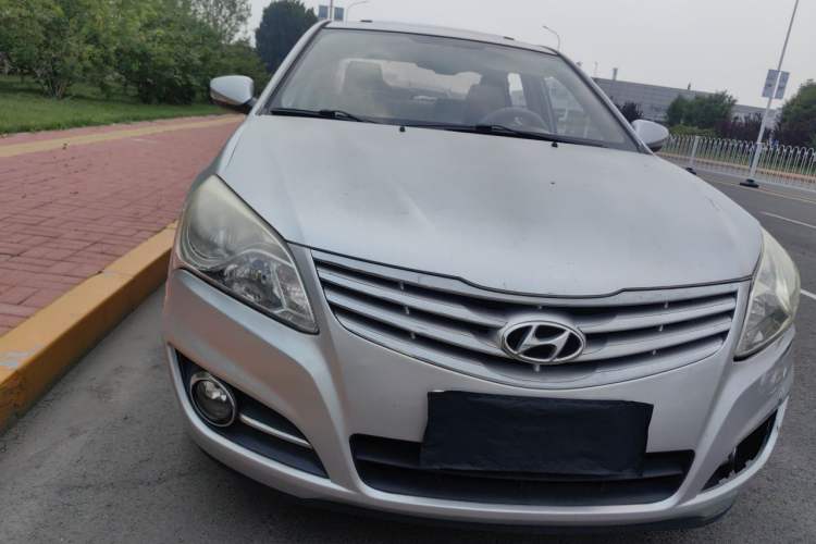 Used Hyundai Celesta 2011 1.6L Manual Luxury Model Right Front Headlight