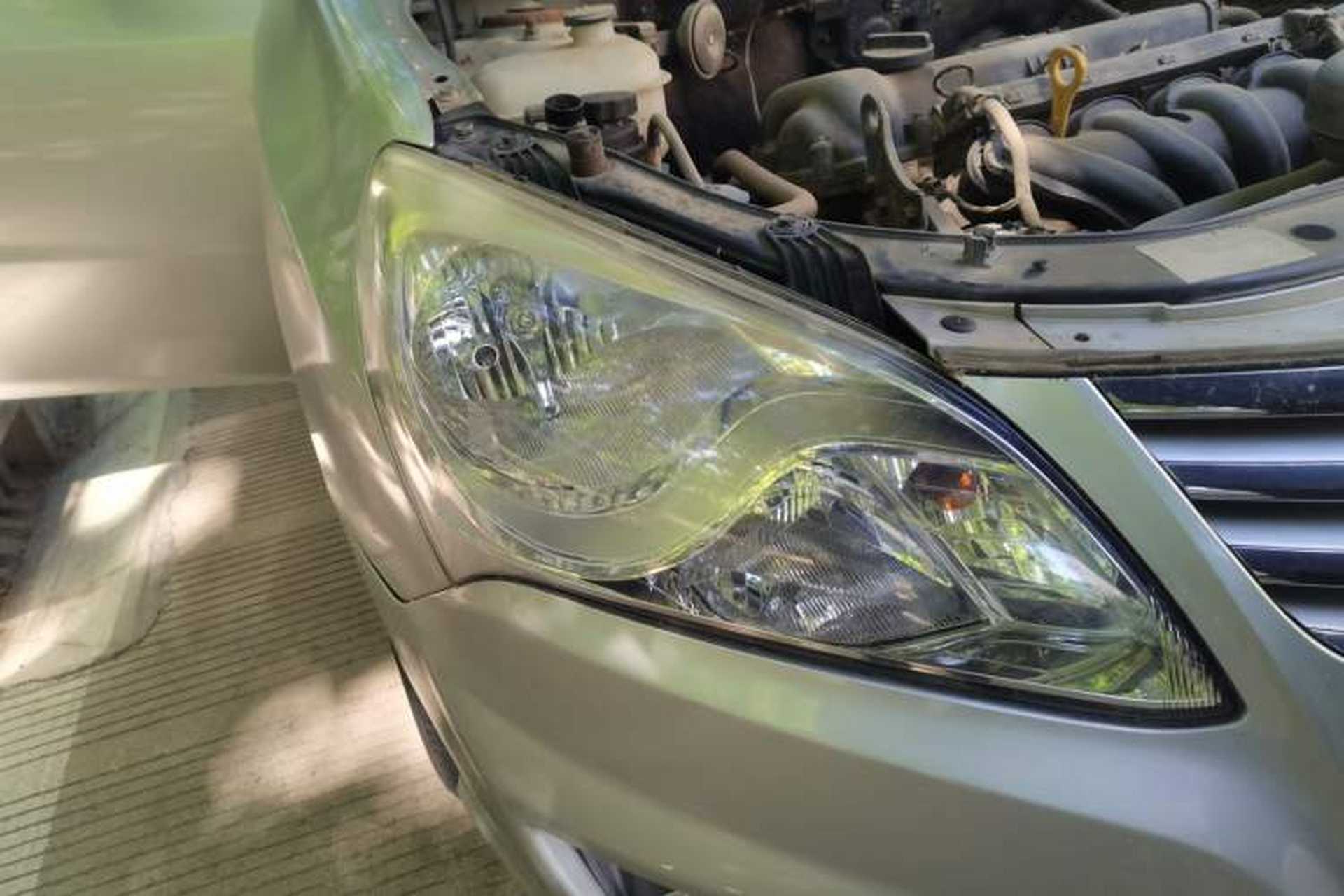 Used Hyundai Celesta 2011 1.6L Manual Comfort Edition Right Front Headlight