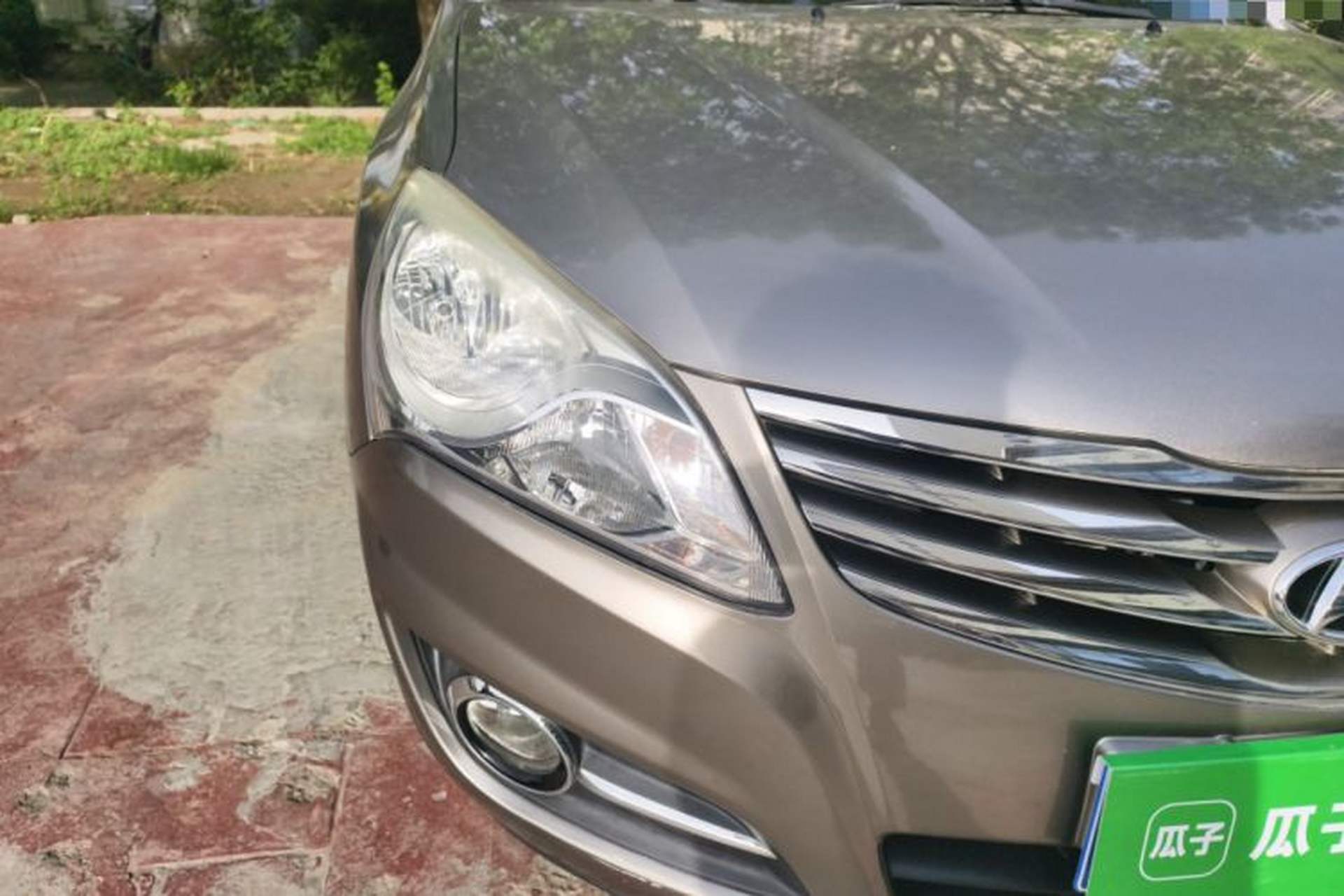 Used Hyundai Celesta 2011 1.6L Manual Comfort Edition Right Front Headlight