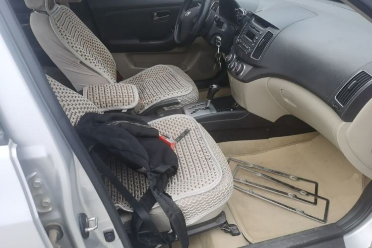 Used Hyundai Celesta 2011 1.6L Automatic Comfort Edition Right Front Seat