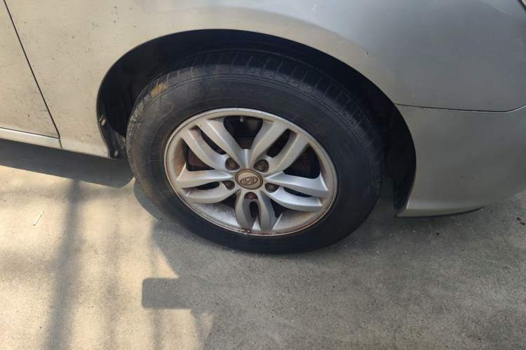 Used Hyundai Celesta 2011 1.6L Manual Comfort Edition Right Front Wheel Hub