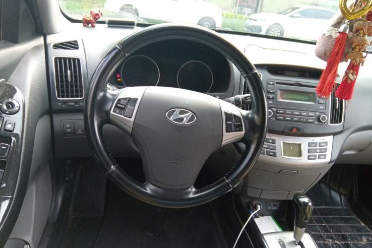 Used Hyundai Celesta 2011 1.6L Automatic Luxury Version Steering Wheel
