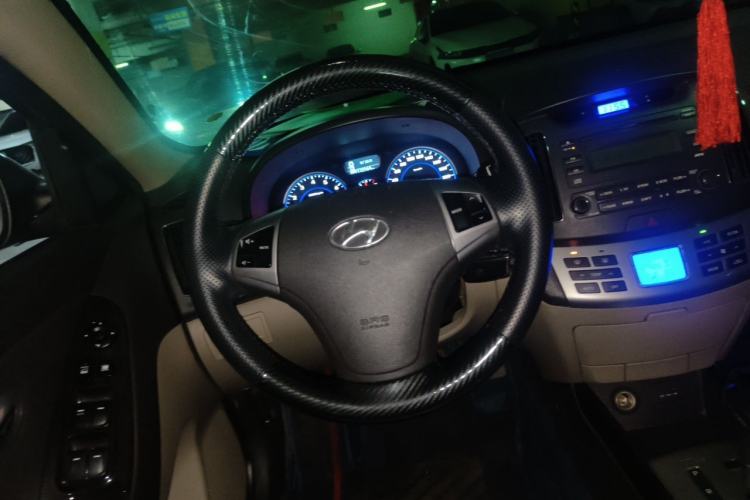 Used Hyundai Celesta 2011 1.6L Automatic Luxury Version Steering Wheel