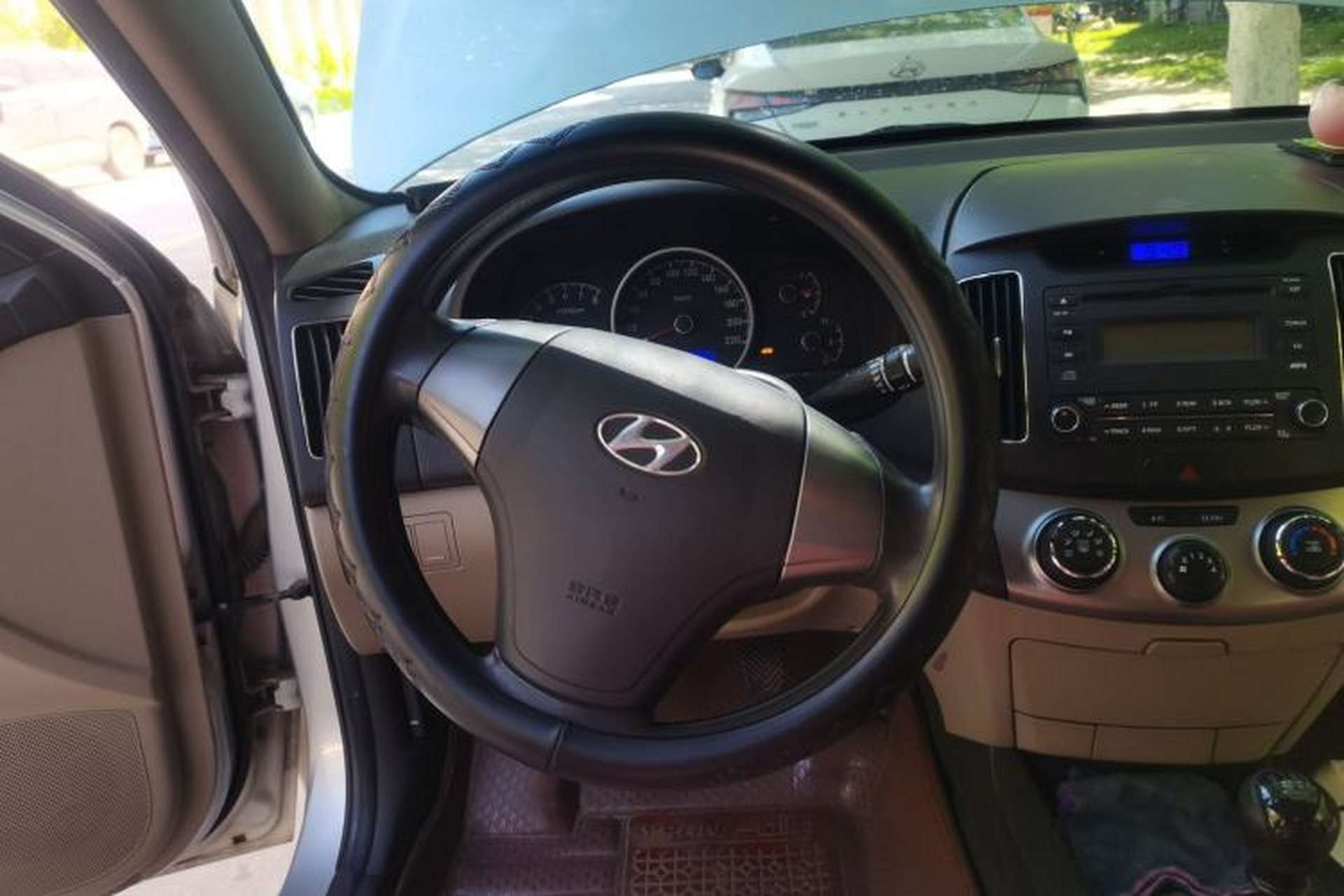 Used Hyundai Celesta 2011 1.6L Manual Comfort Edition Steering Wheel