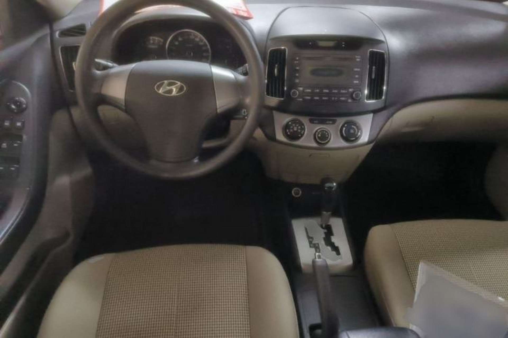 Used Hyundai Celesta 2011 1.6L Automatic Comfort Edition Steering Wheel