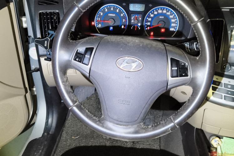 Used Hyundai Celesta 2011 1.6L Automatic Luxury Version Steering Wheel