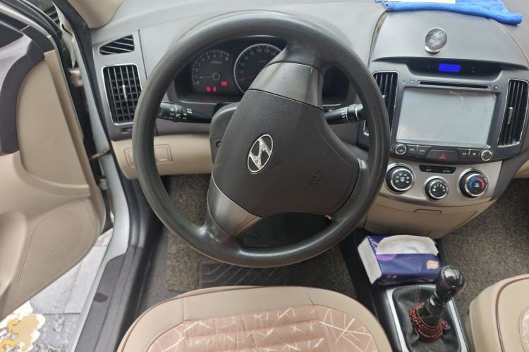 Used Hyundai Celesta 2011 1.6L Manual Comfort Edition Steering Wheel