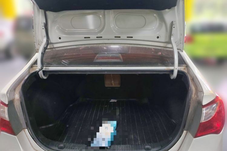 Used Hyundai Celesta 2011 1.6L Manual Luxury Model Trunk