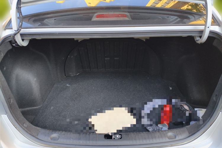 Used Hyundai Celesta 2011 1.6L Automatic Comfort Edition Trunk