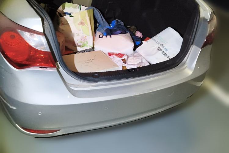 Used Hyundai Celesta 2011 1.6L Automatic Luxury Version Trunk