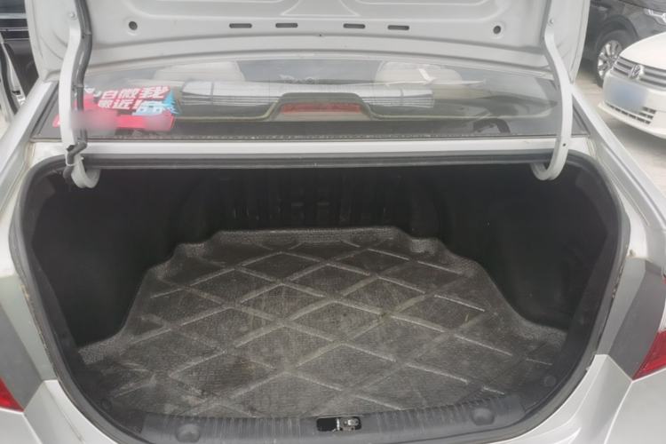 Used Hyundai Celesta 2011 1.6L Automatic Comfort Edition Trunk