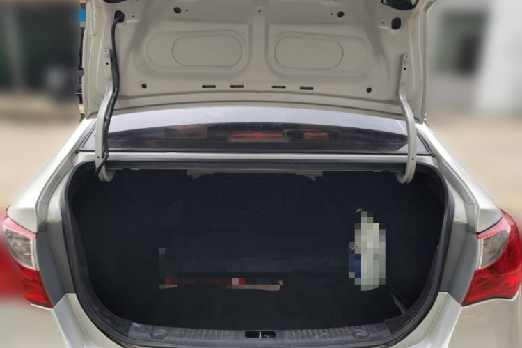 Used Hyundai Celesta 2011 1.6L Automatic Comfort Edition Trunk