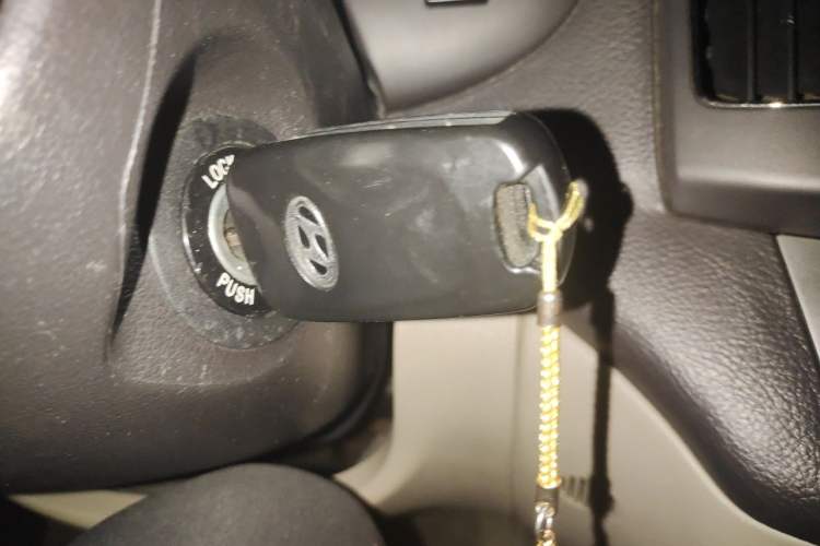Used Hyundai Celesta 2011 1.6L Automatic Comfort Edition Vehicle Key