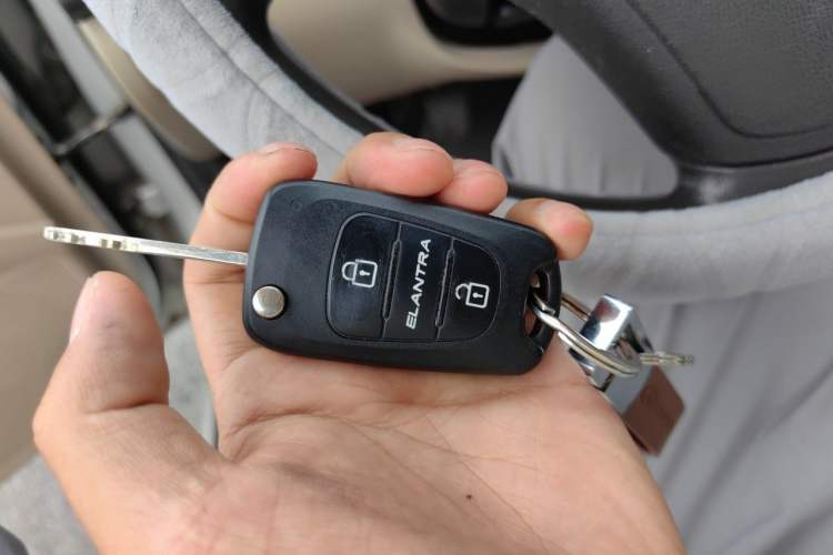 Used Hyundai Celesta 2011 1.6L Manual Luxury Model Vehicle Key