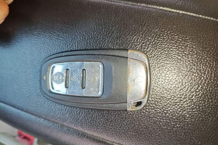 Used Hyundai Celesta 2011 1.6L Automatic Luxury Version Vehicle Key