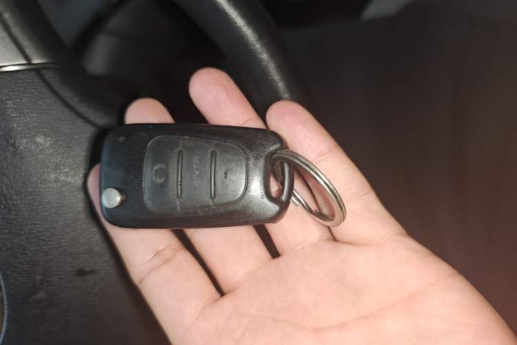 Used Hyundai Celesta 2011 1.6L Manual Comfort Edition Vehicle Key