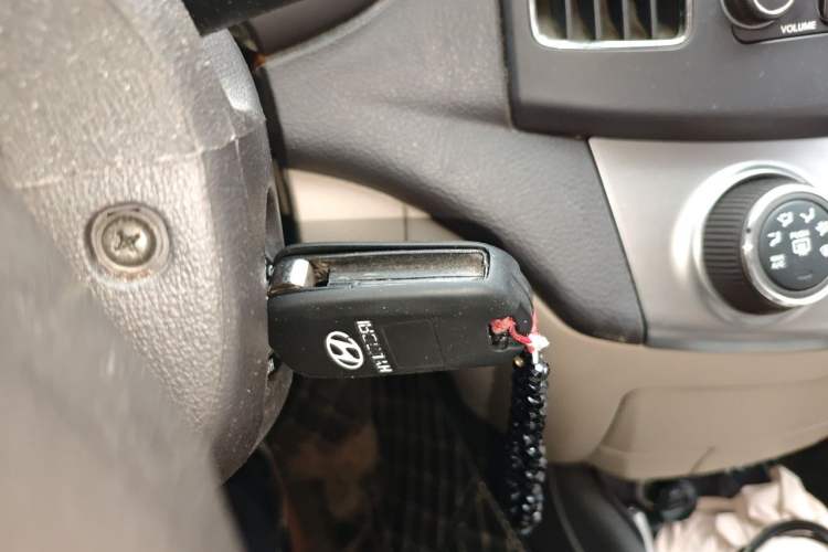 Used Hyundai Celesta 2011 1.6L Automatic Comfort Edition Vehicle Key
