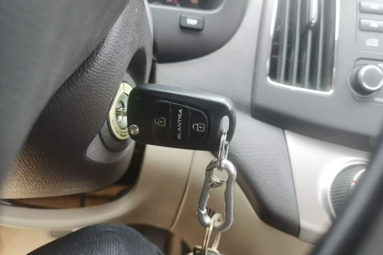 Used Hyundai Celesta 2011 1.6L Automatic Comfort Edition Vehicle Key