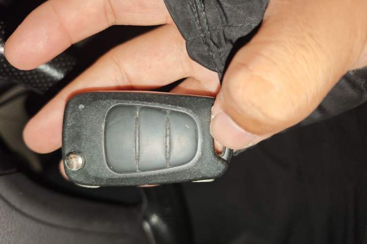Used Hyundai Celesta 2011 1.6L Automatic Comfort Edition Vehicle Key