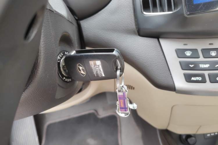 Used Hyundai Celesta 2011 1.6L Automatic Luxury Version Vehicle Key