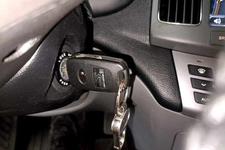 Used Hyundai Celesta 2011 1.6L Automatic Luxury Version Vehicle Key
