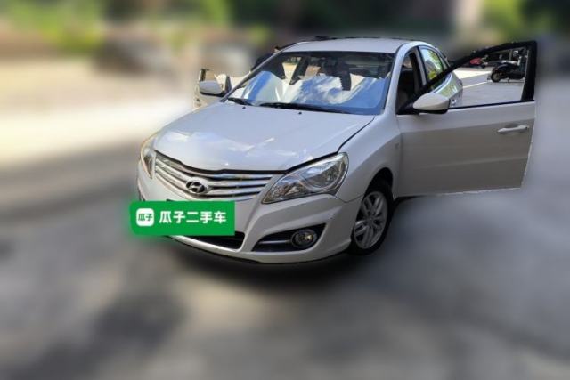Używany Hyundai Celesta 2011 1.6L Manual Comfort Edition