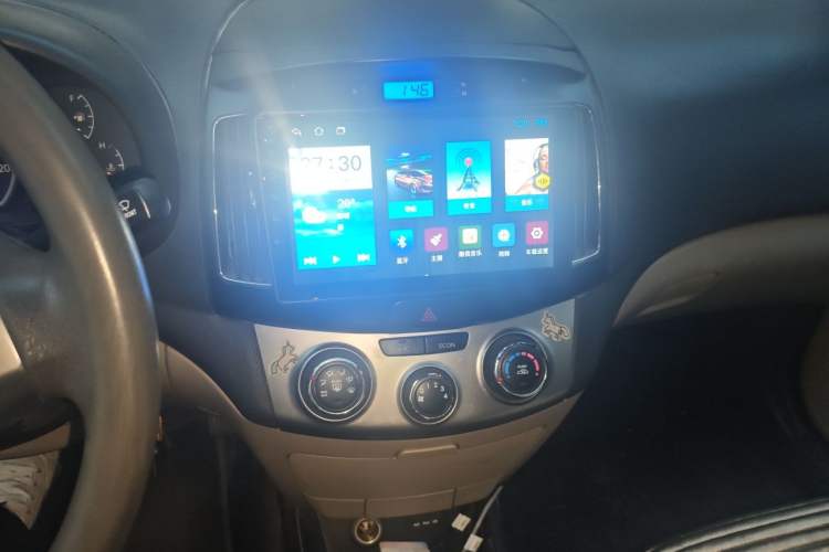 Used Hyundai Celesta 2011 1.6L Manual Comfort Edition Audio And AC Panel