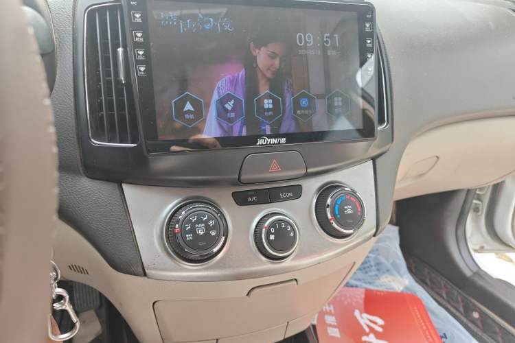 Used Hyundai Celesta 2011 1.6L Manual Comfort Edition Audio And AC Panel