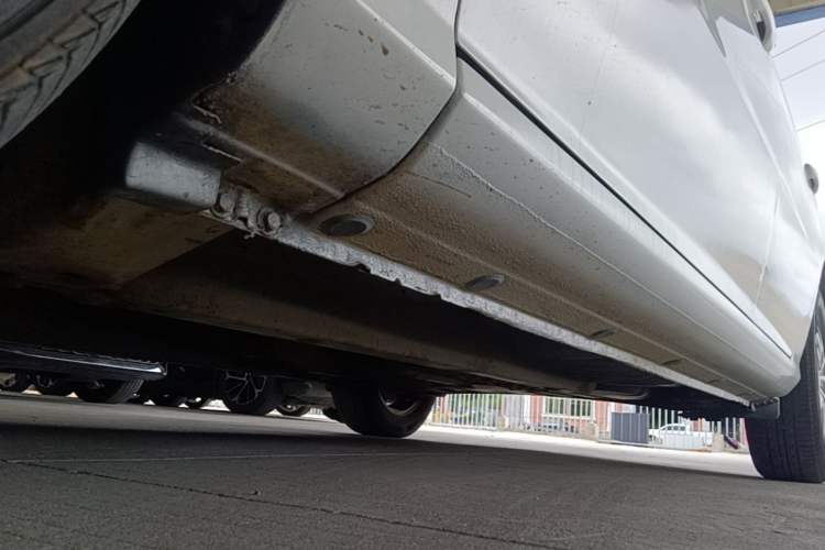 Used Hyundai Celesta 2011 1.6L Automatic Comfort Edition Chassis Front Left