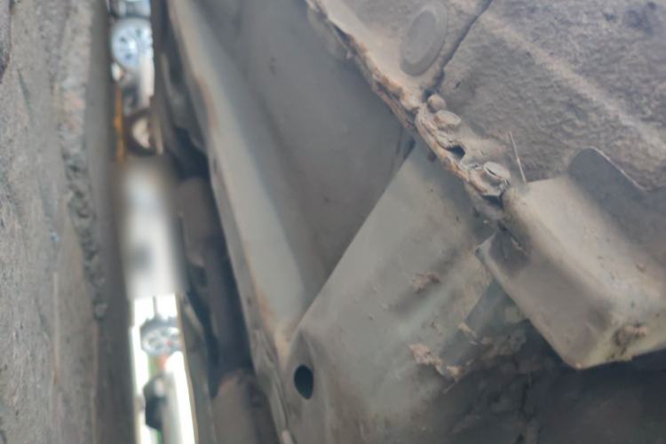 Used Hyundai Celesta 2011 1.6L Manual Comfort Edition Chassis Front Right