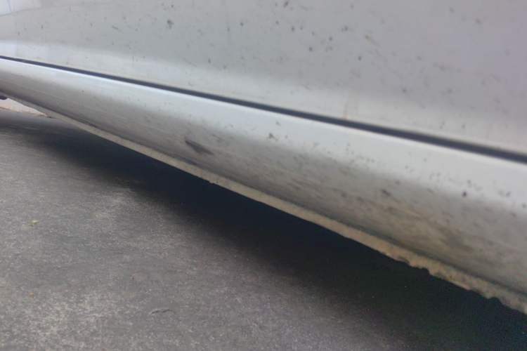 Used Hyundai Celesta 2011 1.6L Manual Comfort Edition Chassis Front Right