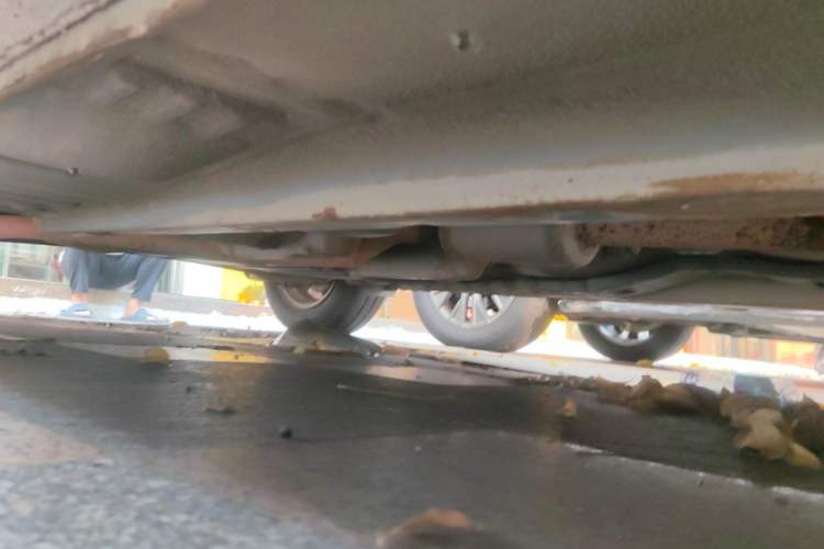 Used Hyundai Celesta 2011 1.6L Automatic Comfort Edition Chassis Front Right