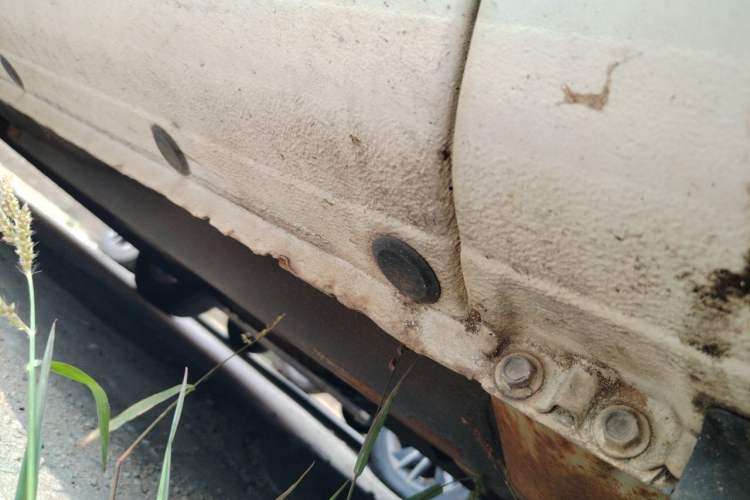 Used Hyundai Celesta 2011 1.6L Manual Comfort Edition Chassis Front Right
