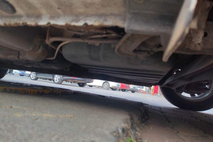 Used Hyundai Celesta 2011 1.6L Manual Comfort Edition Chassis Rear Left